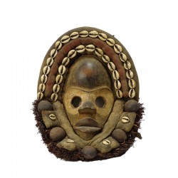 Masques africains: uniques...